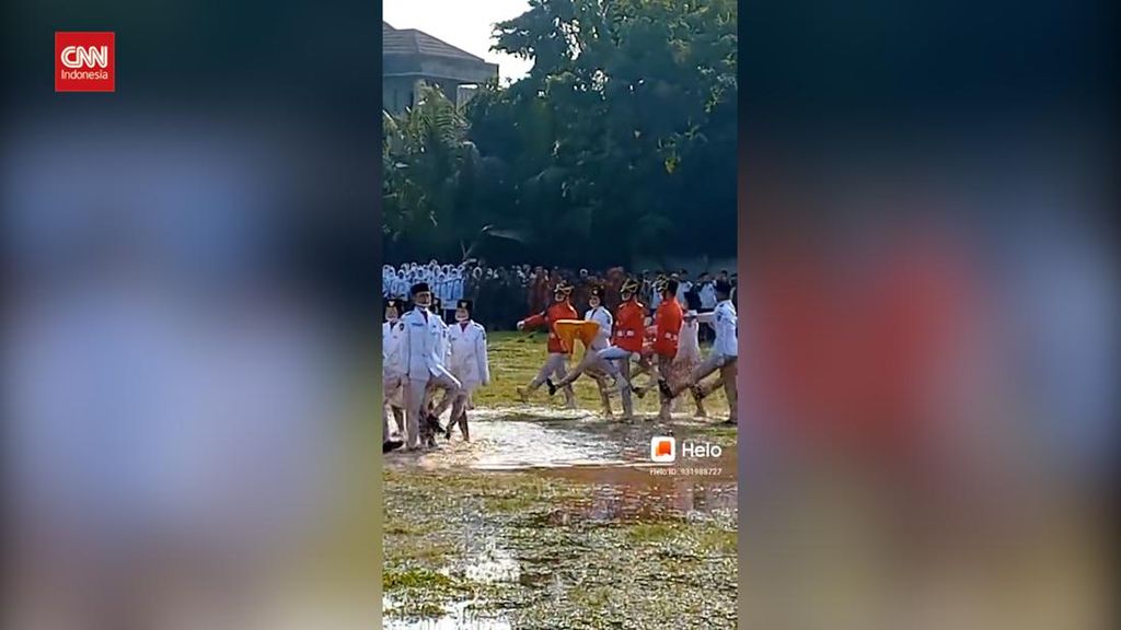 VIDEO: Viral Upacara Penurunan Bendera Gagal karena Lapangan Tergenang